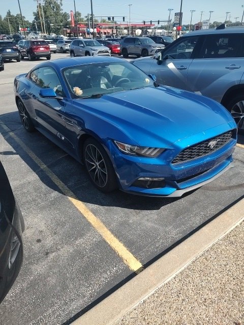 2017 Ford Mustang EcoBoost Premium photo 2