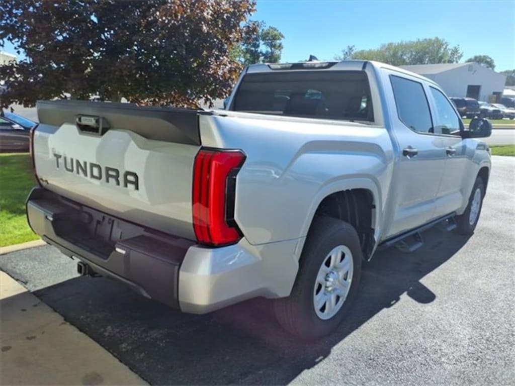 New 2026 Toyota Tundra SR SR CREWMAX 5.5