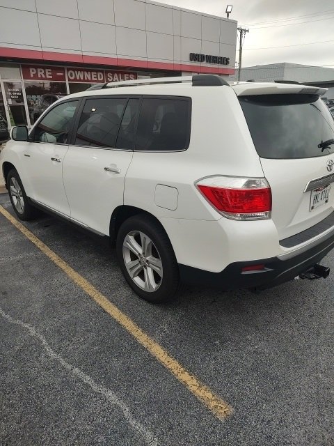 2013 Toyota Highlander Limited photo 2
