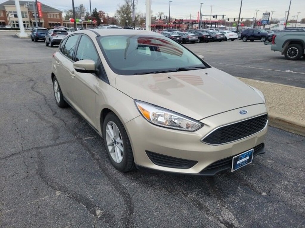 Used 2018 Ford Focus SE Hatchback