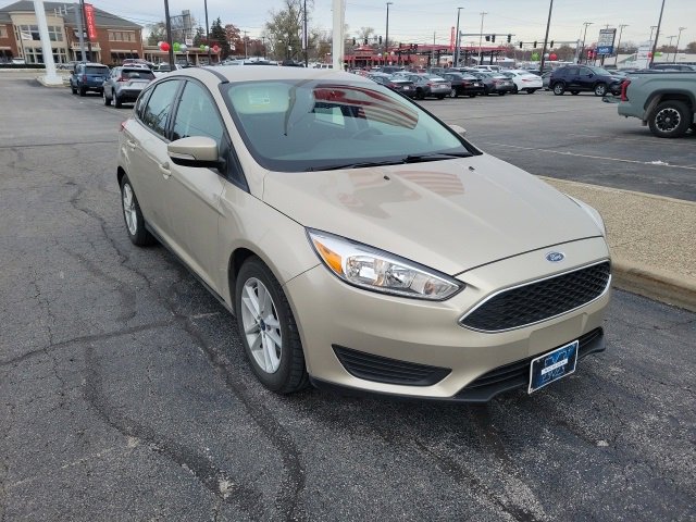 2018 Ford Focus SE photo 2