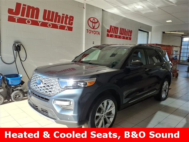 2023 Ford Explorer Platinum's photo