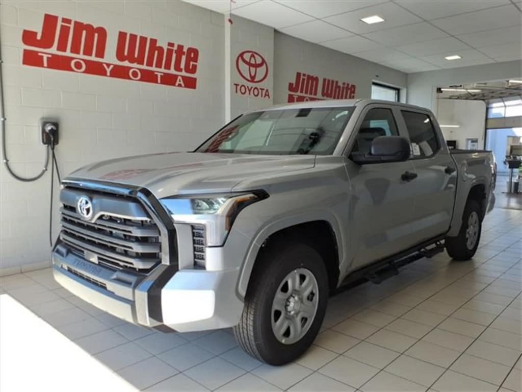 New 2026 Toyota Tundra SR SR CREWMAX 5.5