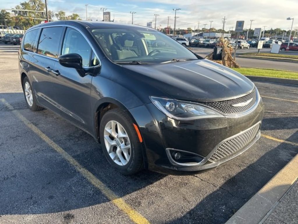 Used 2018 Chrysler Pacifica Touring Plus Van