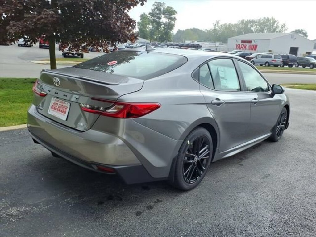 New 2026 Toyota Camry SE Sedan