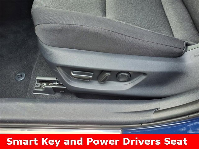 2025 Toyota Camry LE photo 3