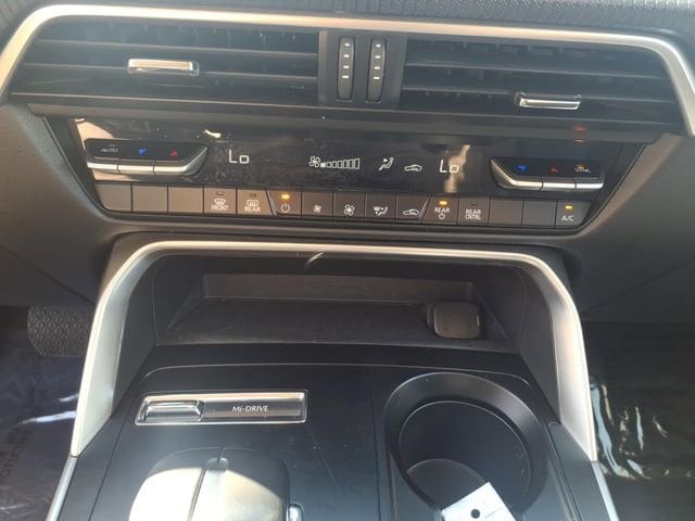 2025 Mazda CX-90 Select Package - Photo 11