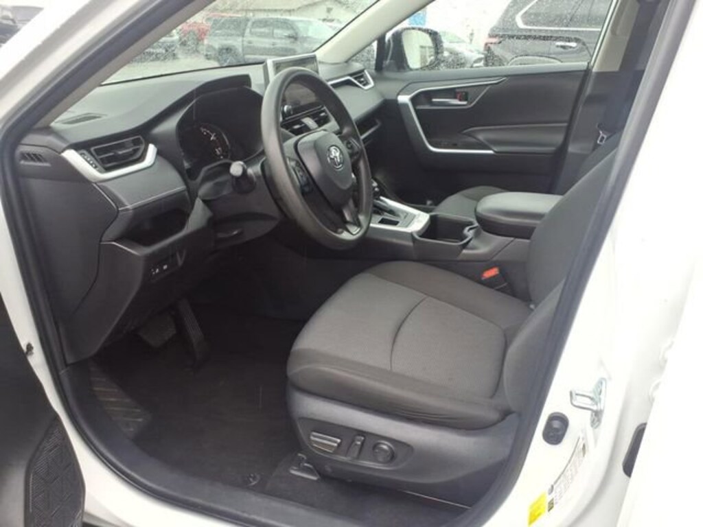 Certified 2025 Toyota RAV4 XLE SUV