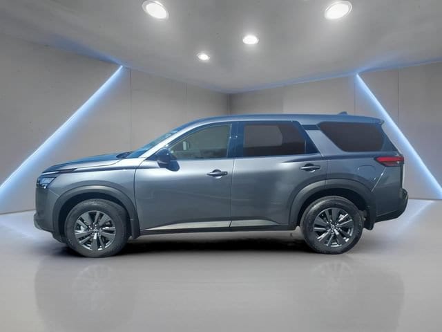 2025 Nissan Pathfinder S - Photo 16