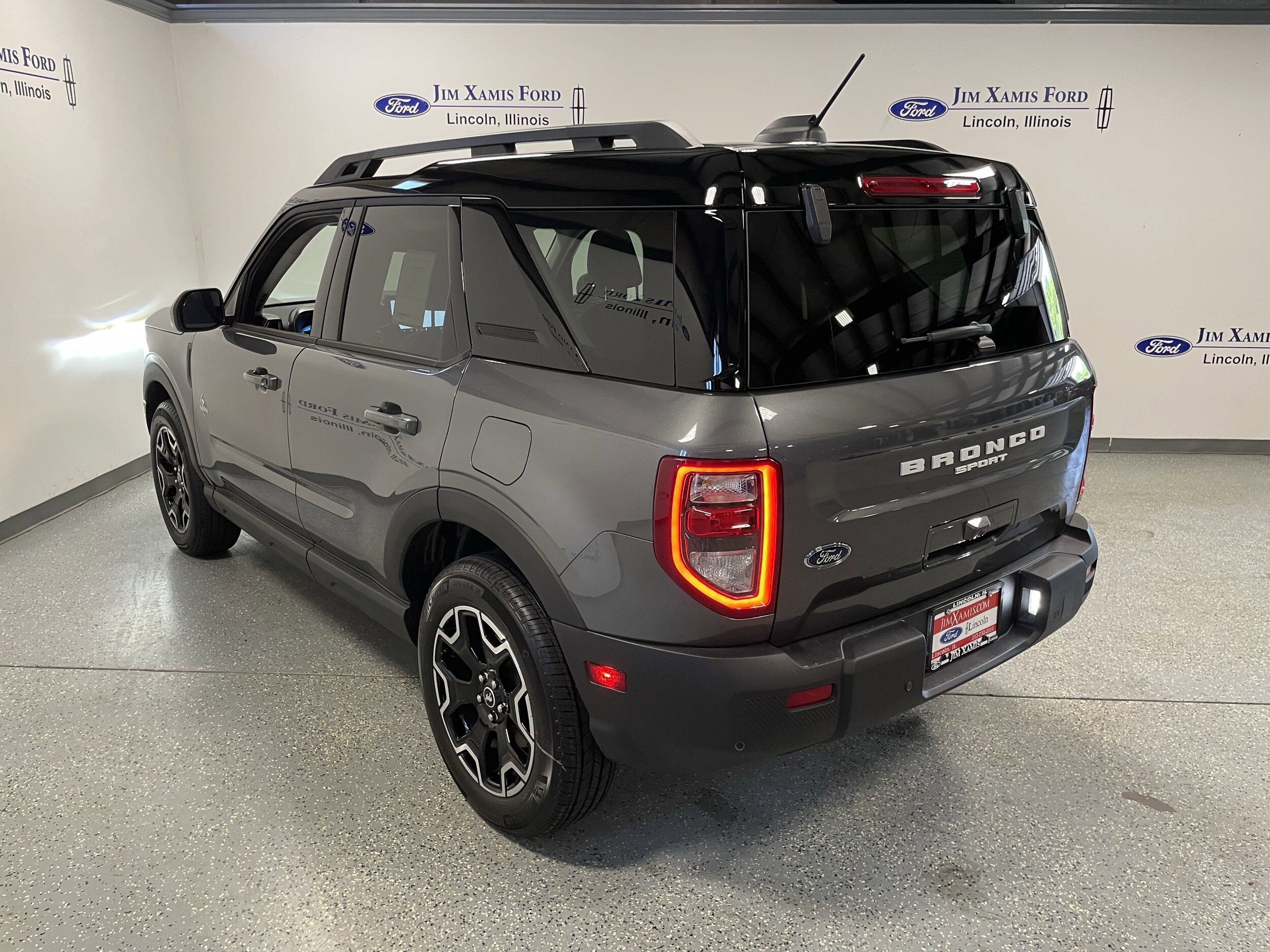 2025 Ford Bronco Sport Outer Banks photo 4