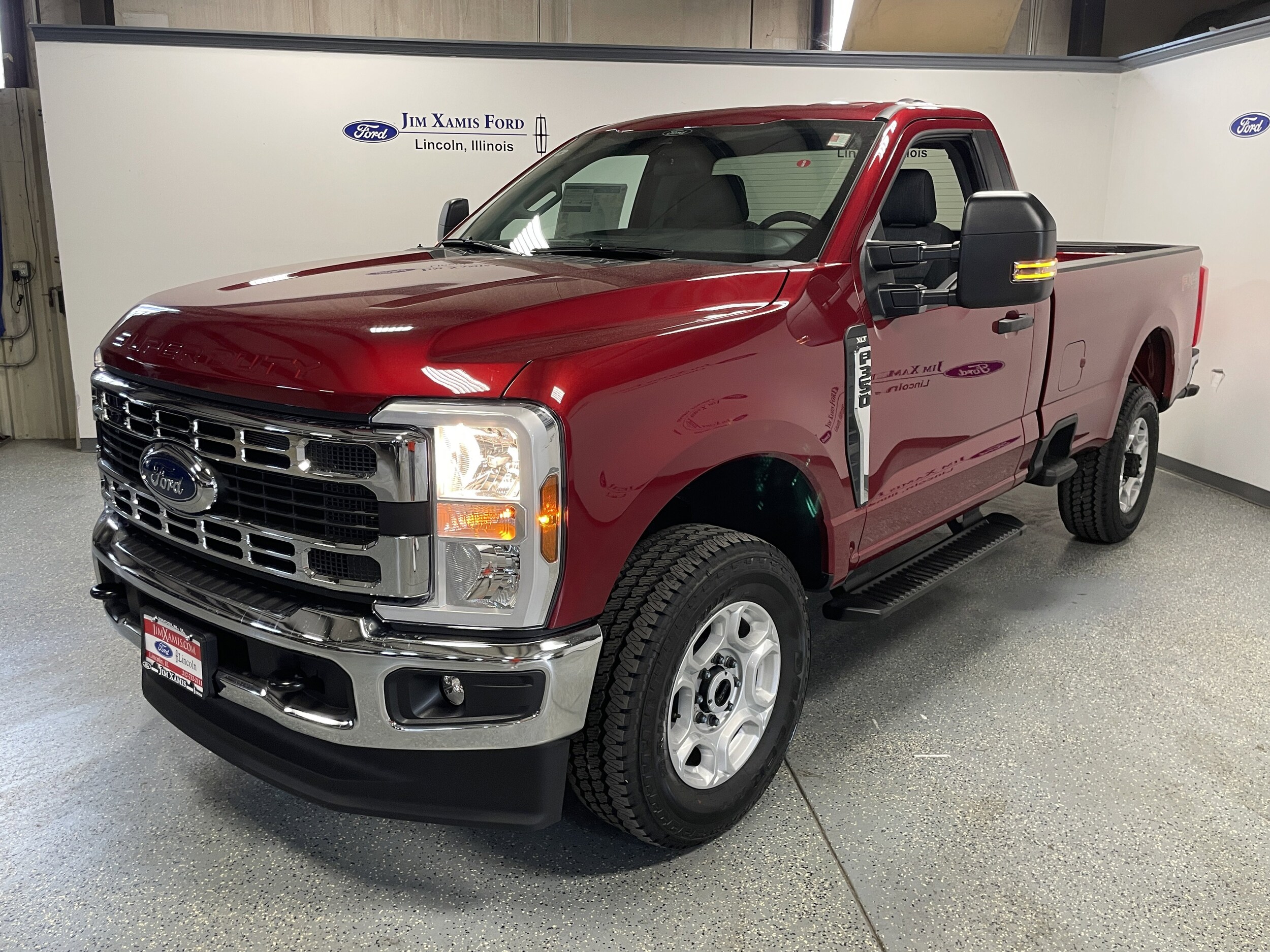 2026 Ford F-350 XLT photo 3