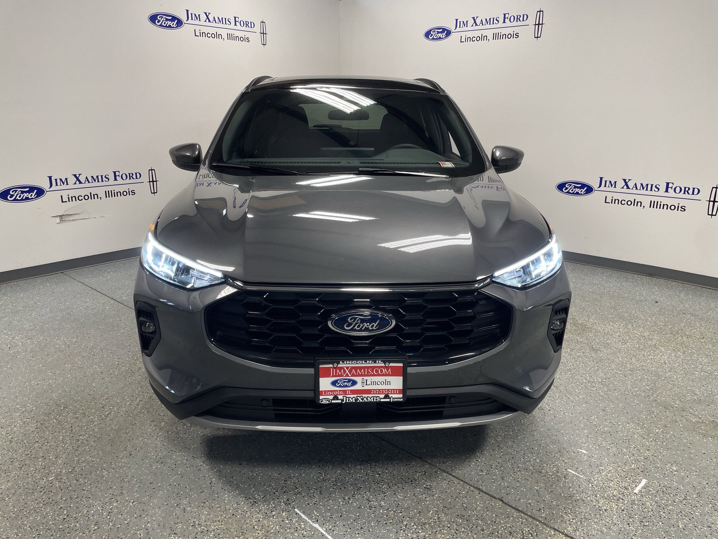 2025 Ford Escape ST-Line Select photo 2