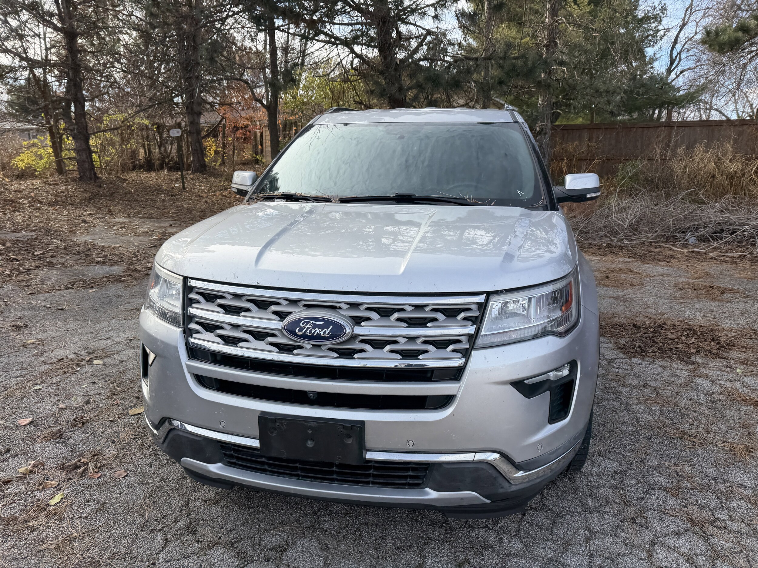 2019 Ford Explorer Limited photo 2