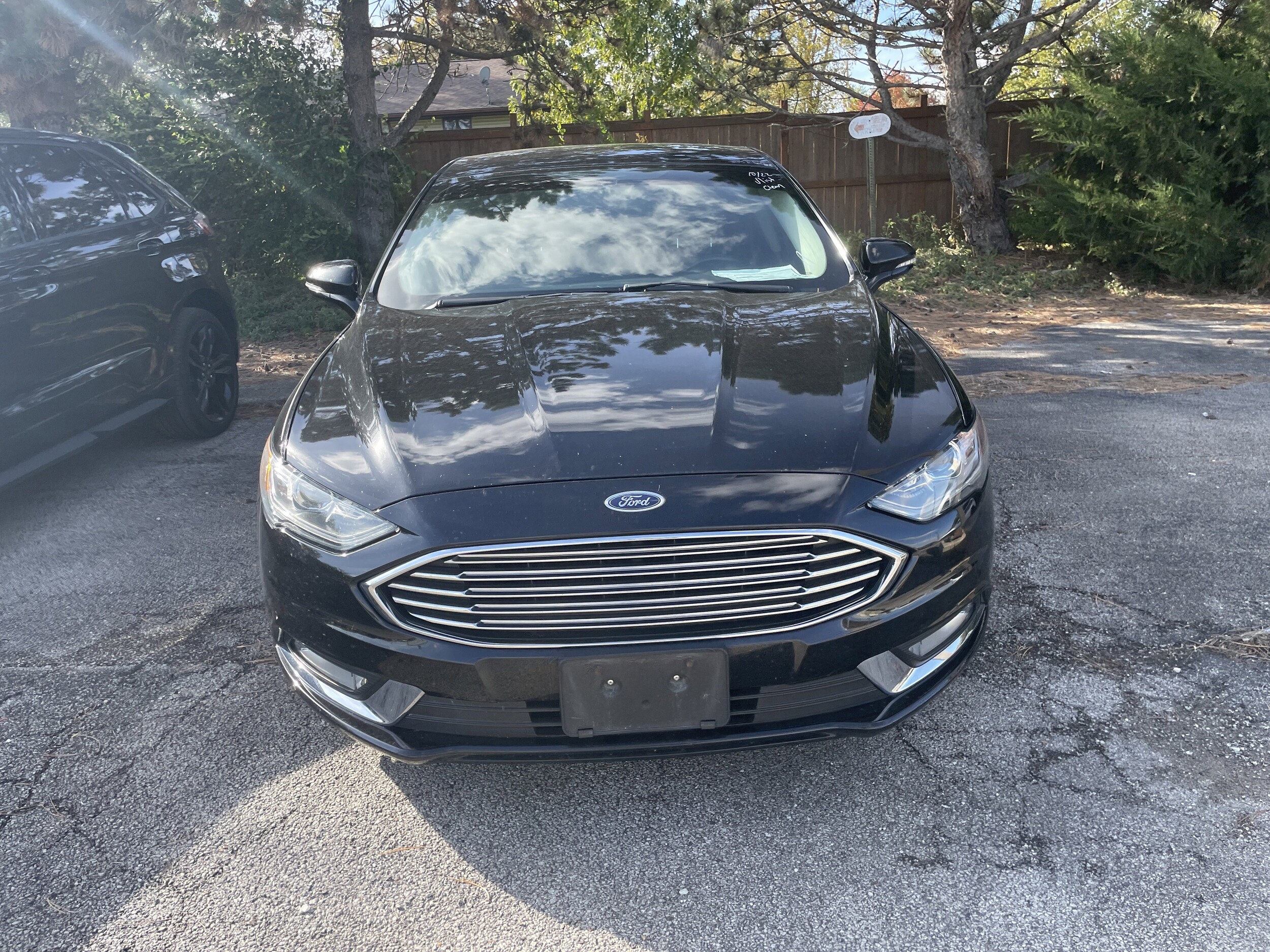 2017 Ford Fusion SE photo 3