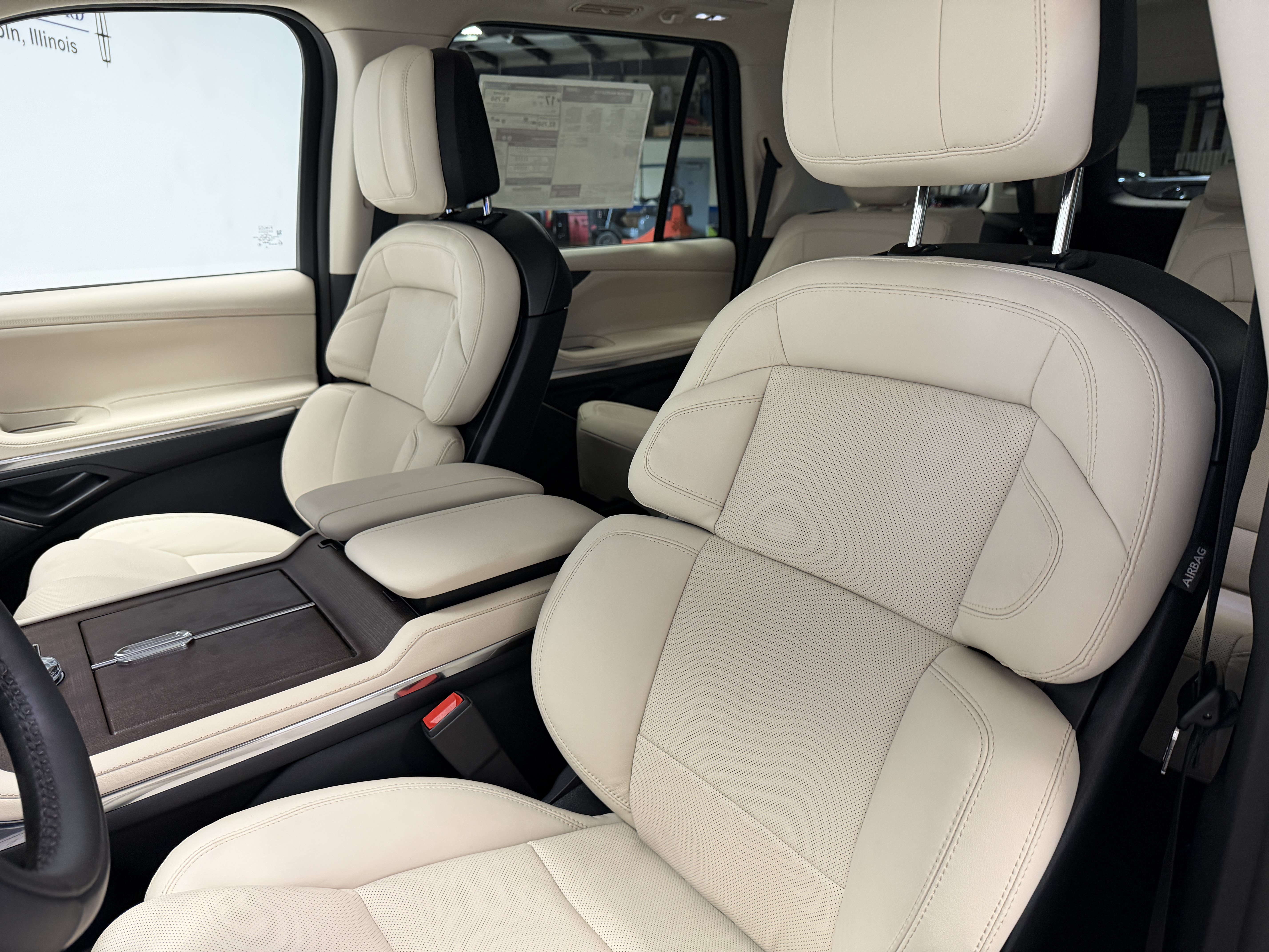 2027 Lincoln Navigator Reserve - Photo 21