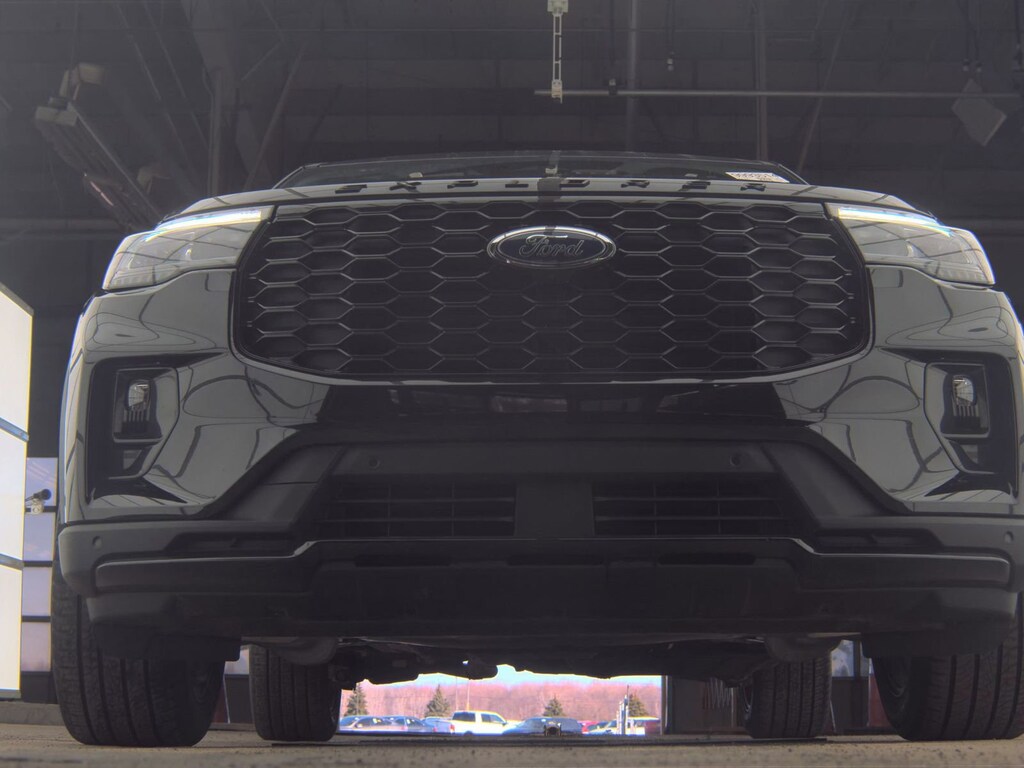 Used 2025 Ford Explorer SUV