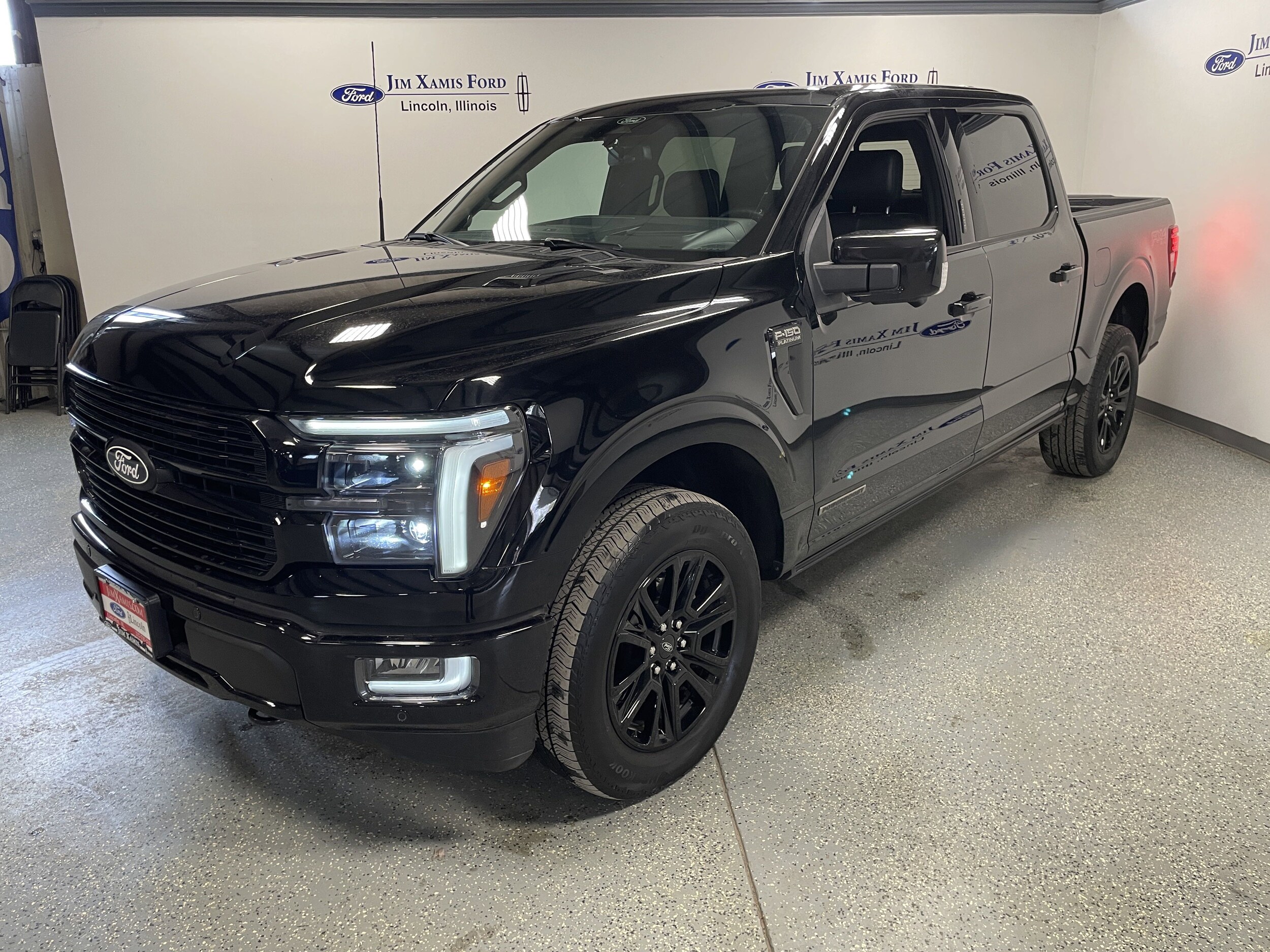 2024 Ford F-150 Platinum photo 3
