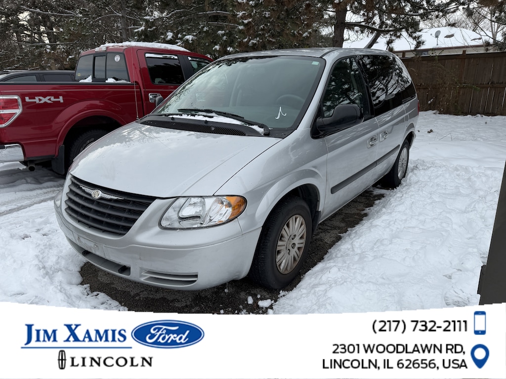 Used 2005 Chrysler Town & Country Van