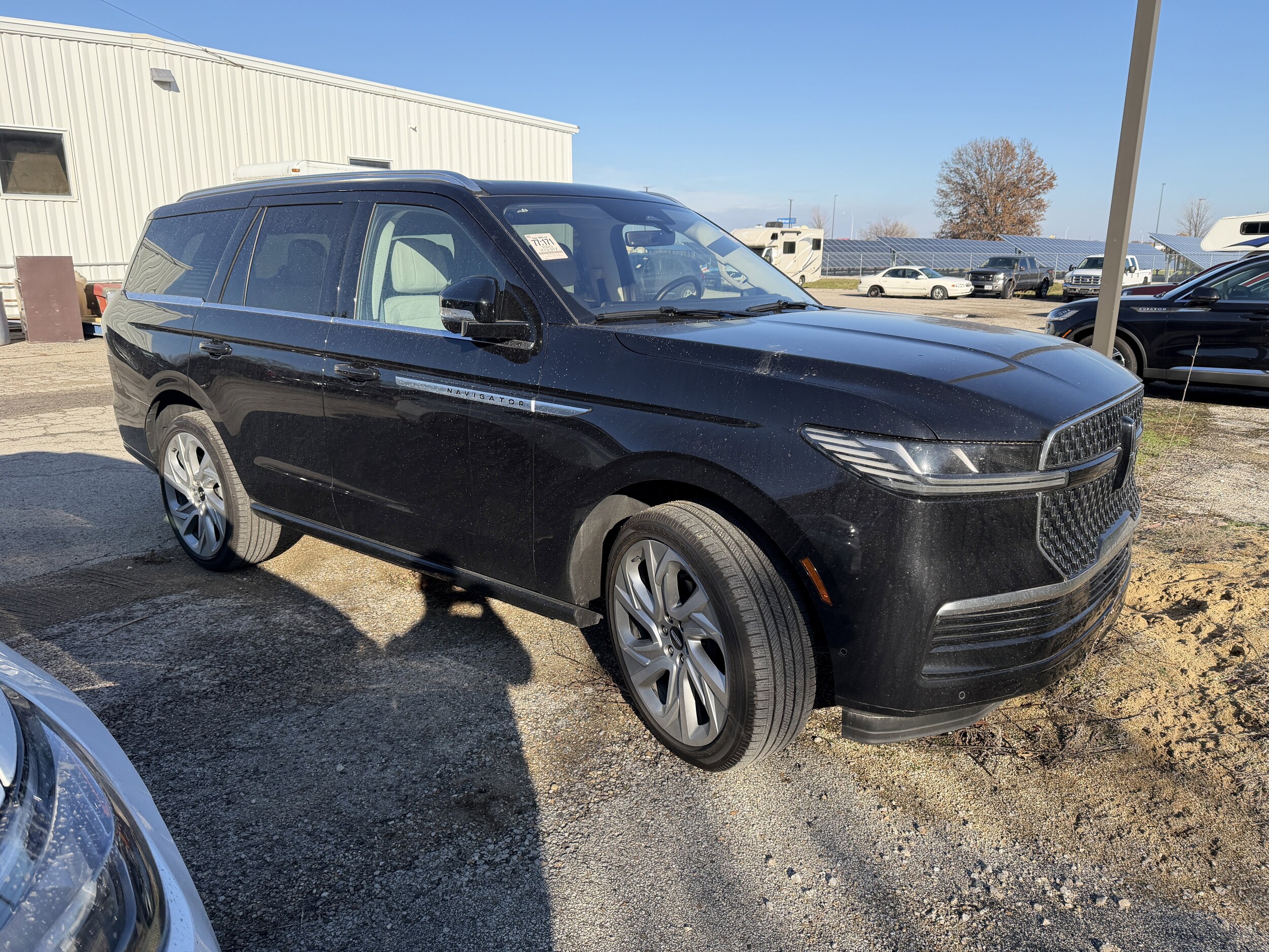 2025 Lincoln Navigator Reserve photo 2