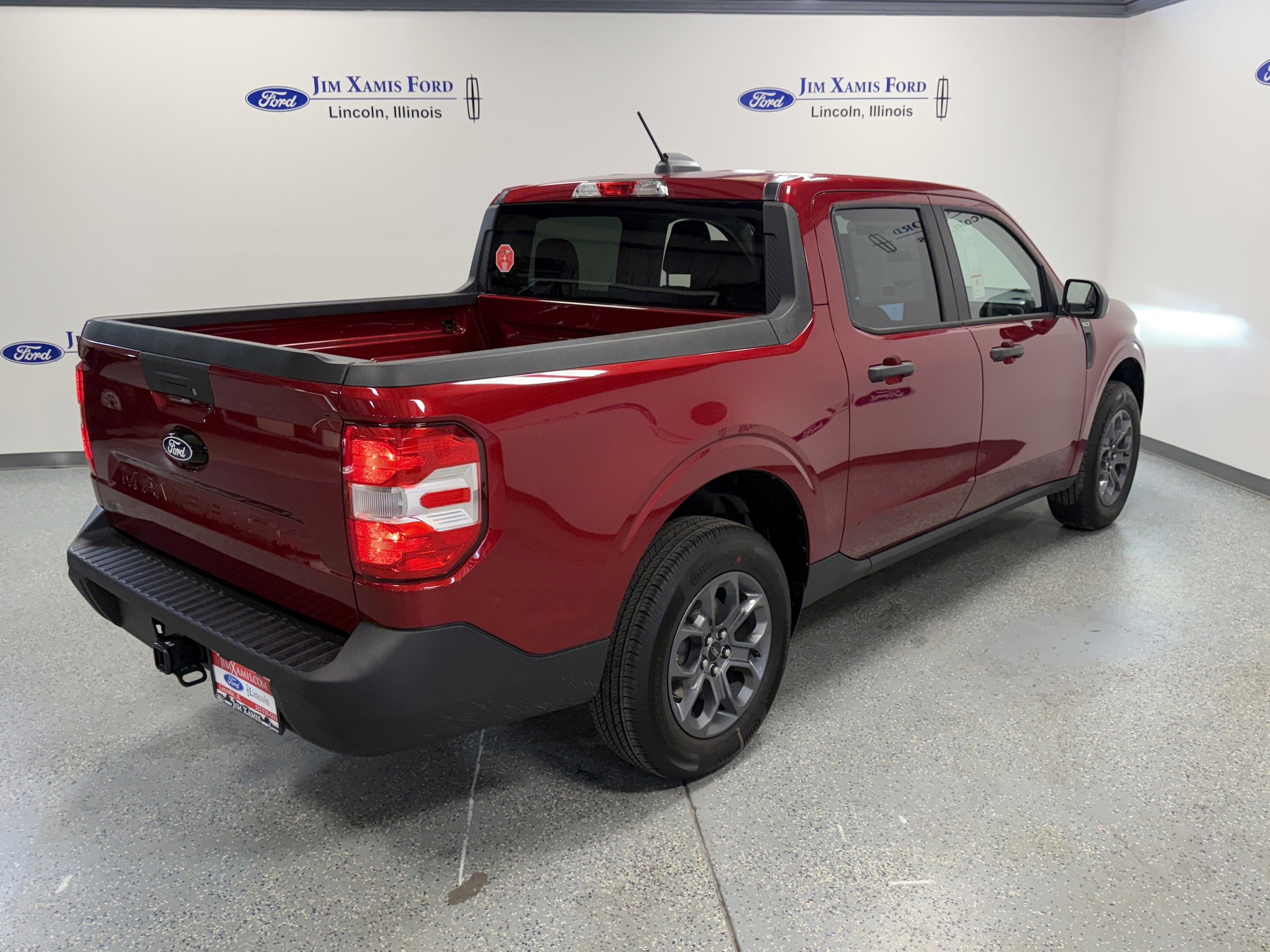 2025 Ford Maverick XLT photo 3