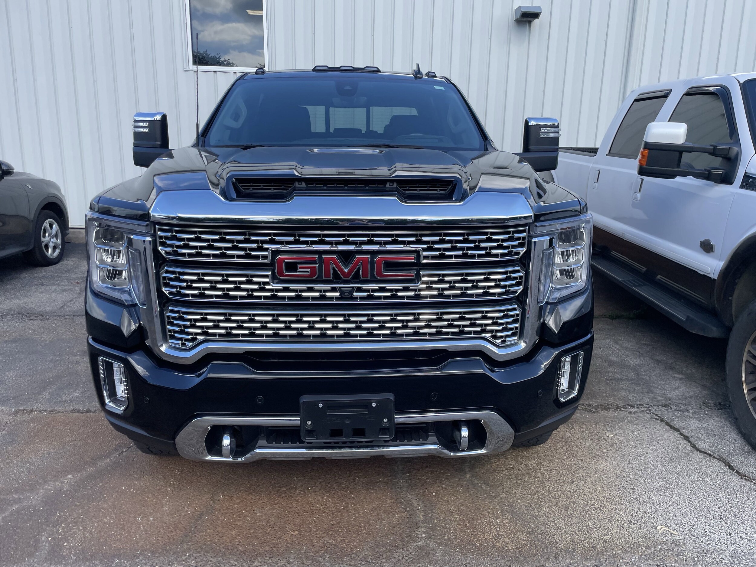 2022 Gmc Sierra 2500 HD Denali photo 3