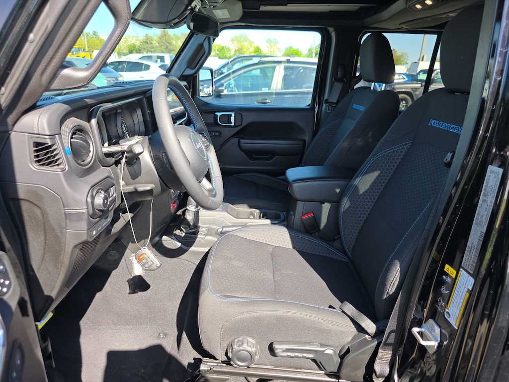 Used 2025 Jeep Wrangler 4xe SUV