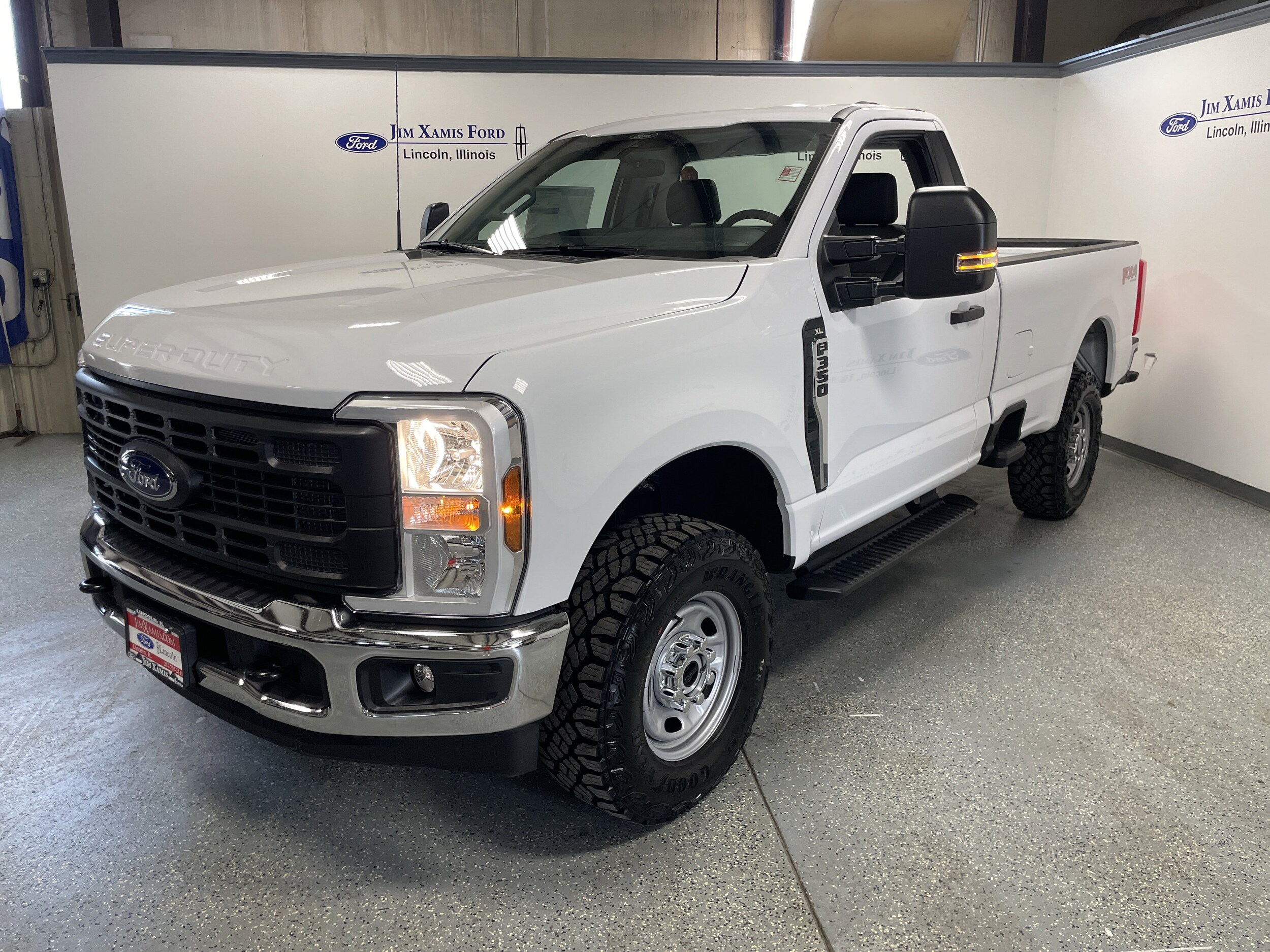 2026 Ford F-350 XL photo 2