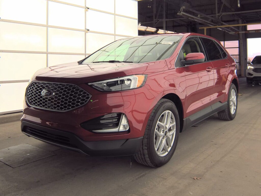 Used 2024 Ford Edge SUV