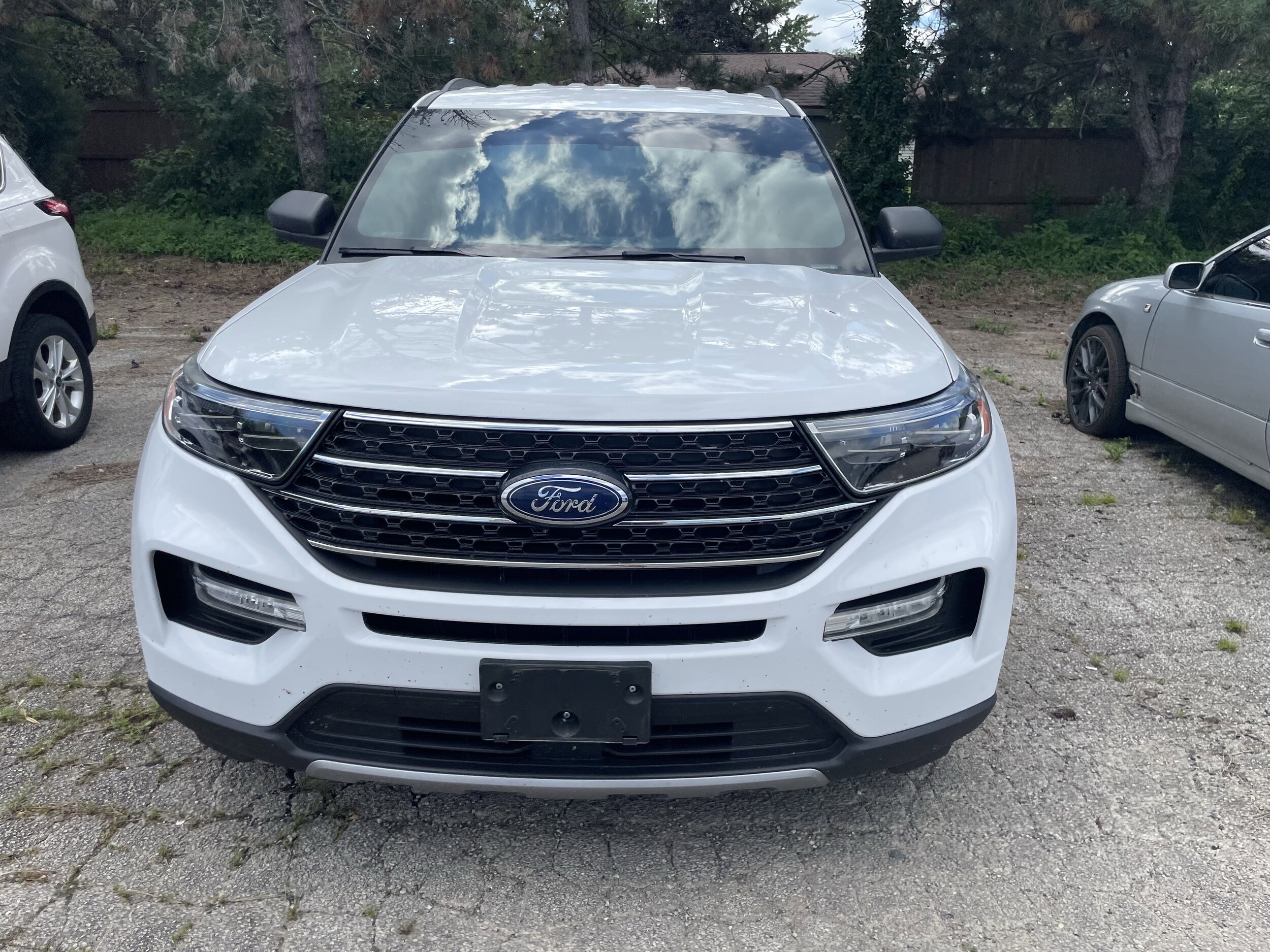 2020 Ford Explorer XLT photo 3