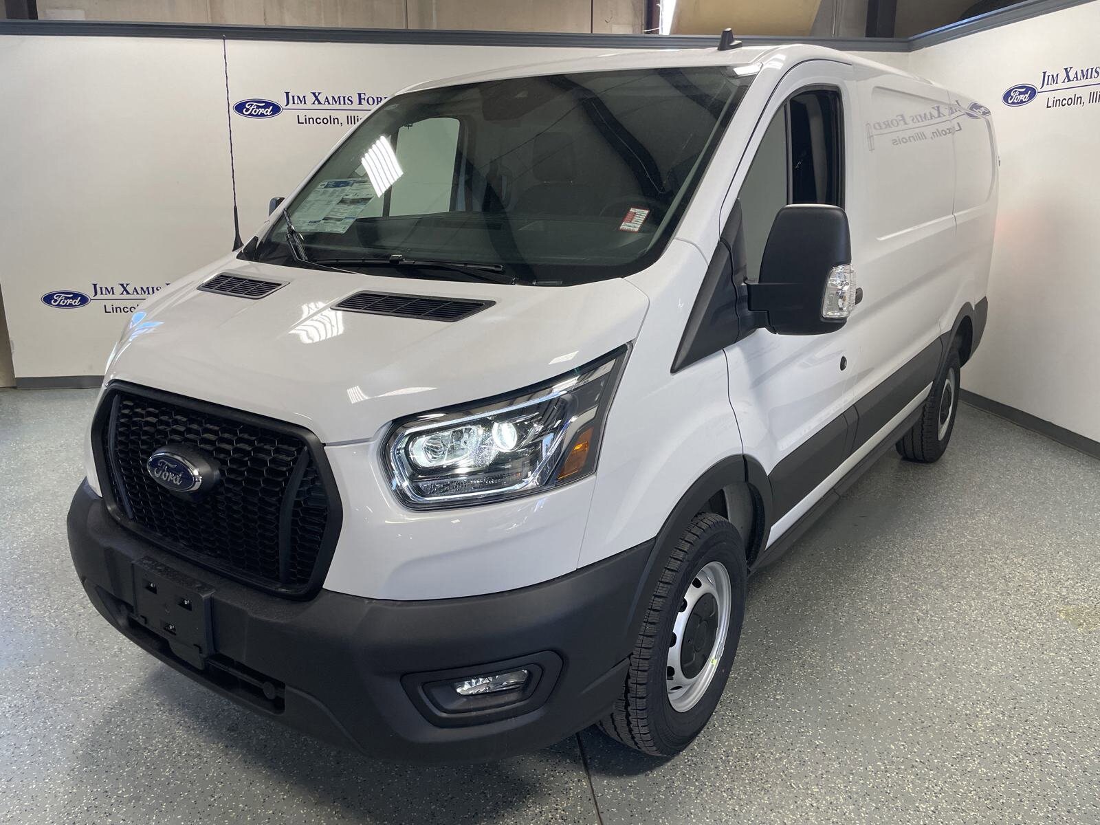 2025 Ford Transit Cargo Van photo 3