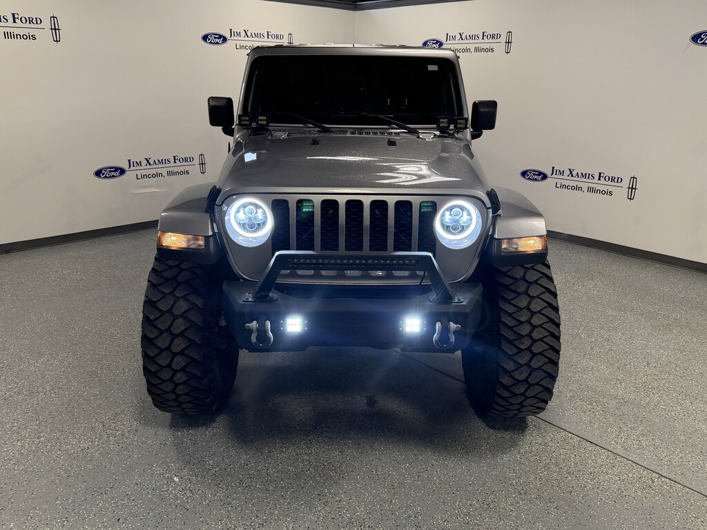 Used 2020 Jeep Gladiator Truck Crew Cab