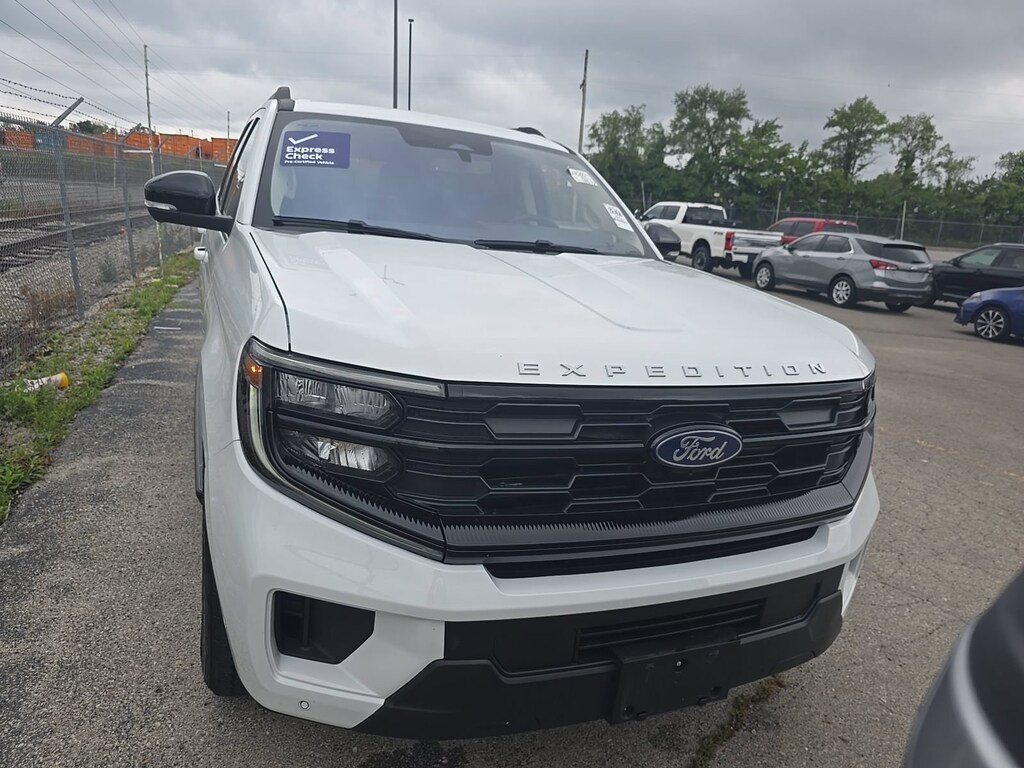 Used 2025 Ford Expedition SUV