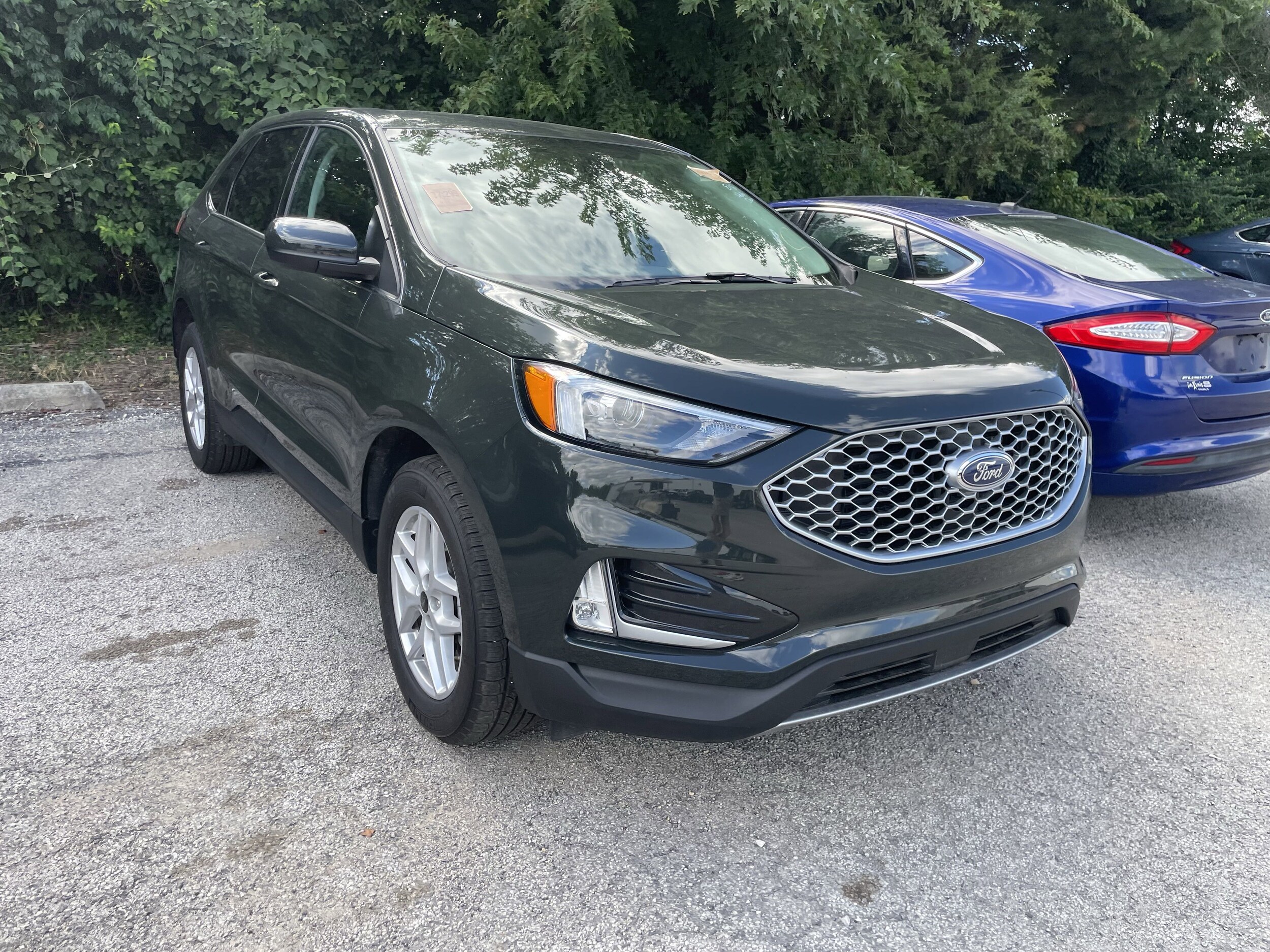 2023 Ford Edge SEL photo 4