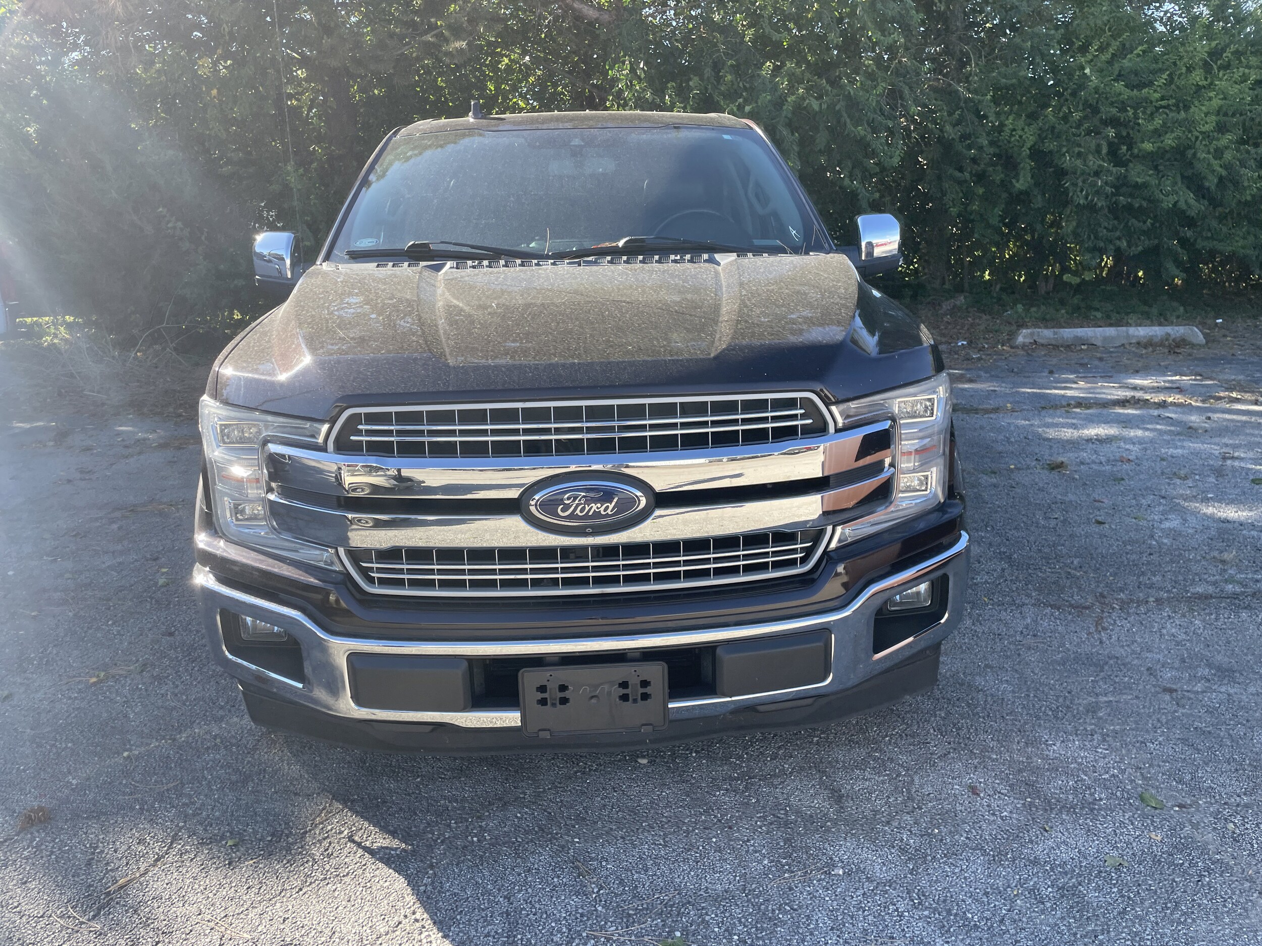 2018 Ford F-150 Lariat photo 2