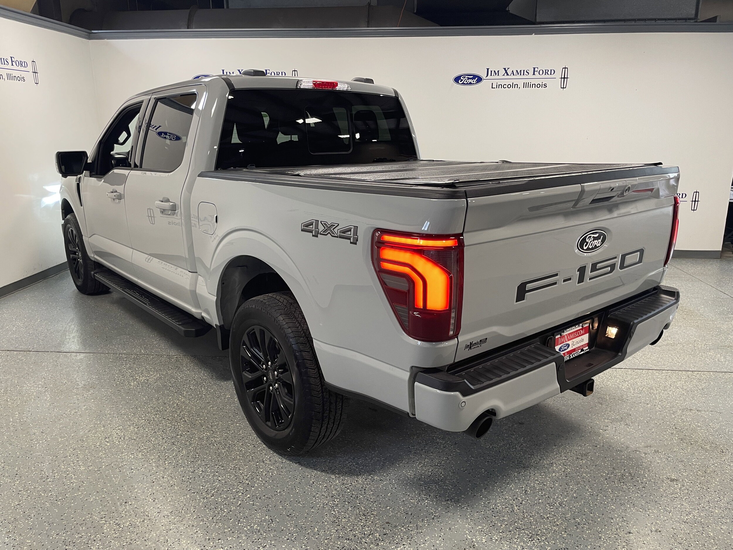 2024 Ford F-150 Lariat photo 4