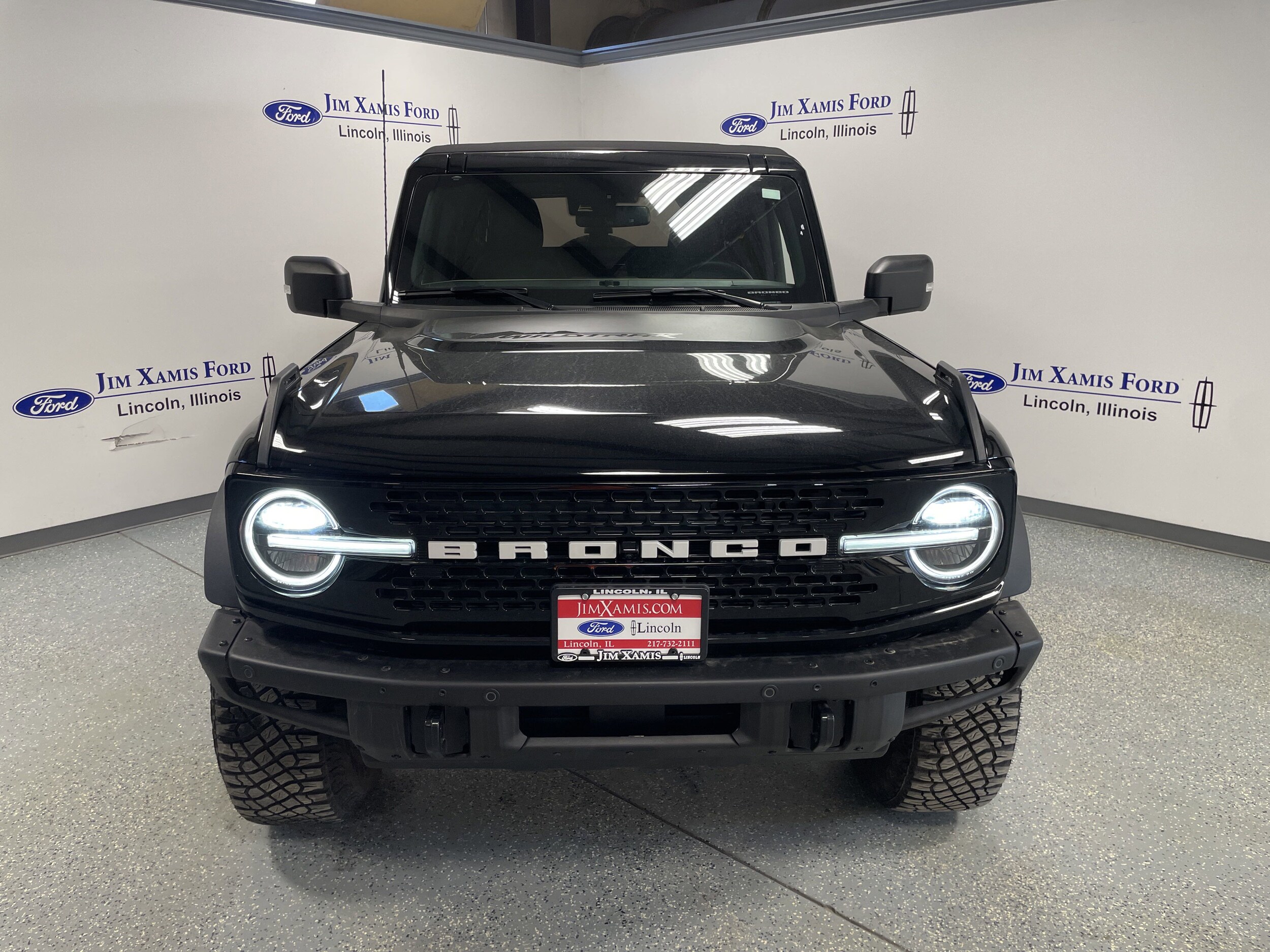 2022 Ford Bronco Wildtrak photo 2