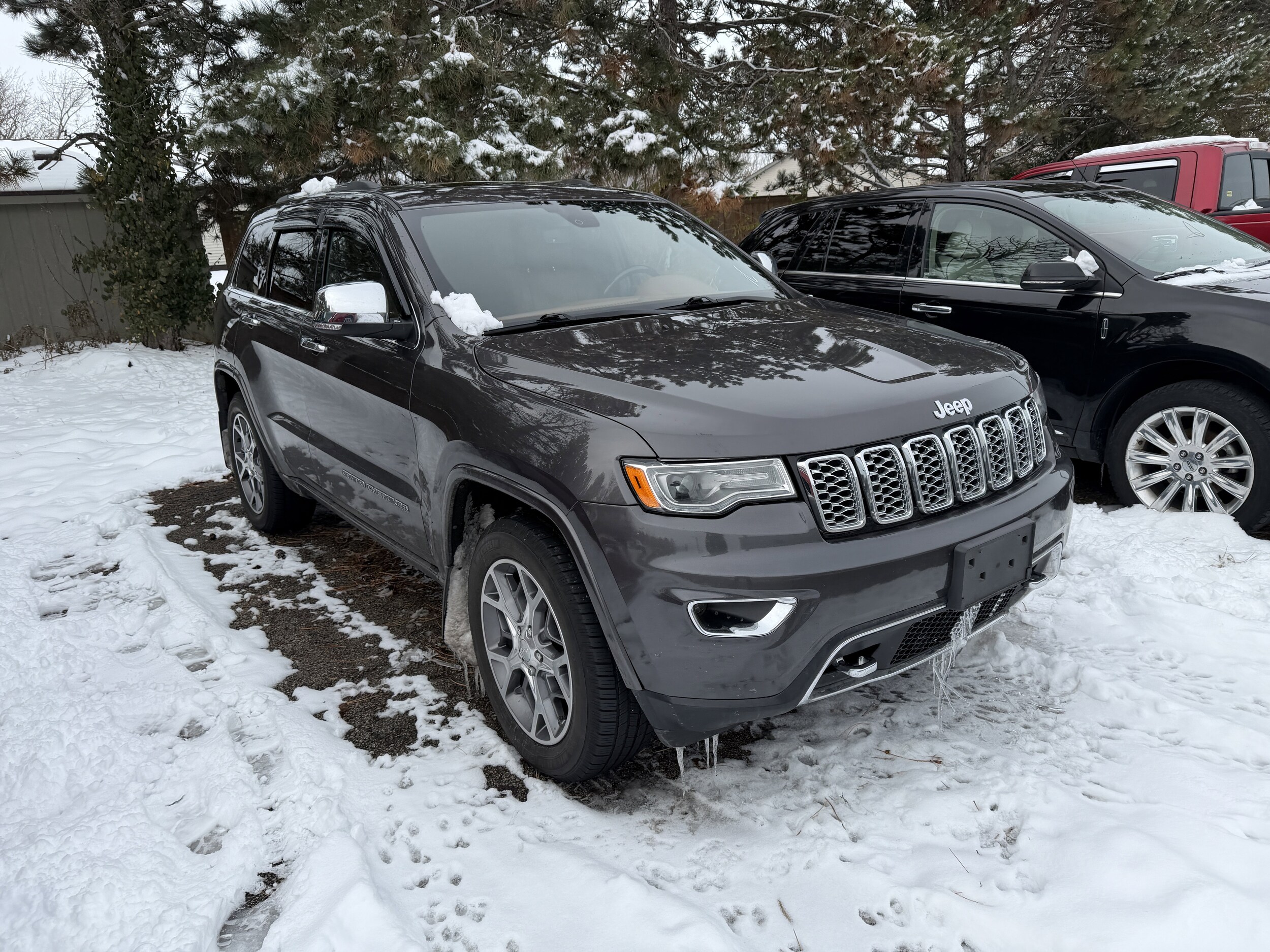 2020 Jeep Grand Cherokee Overland photo 3