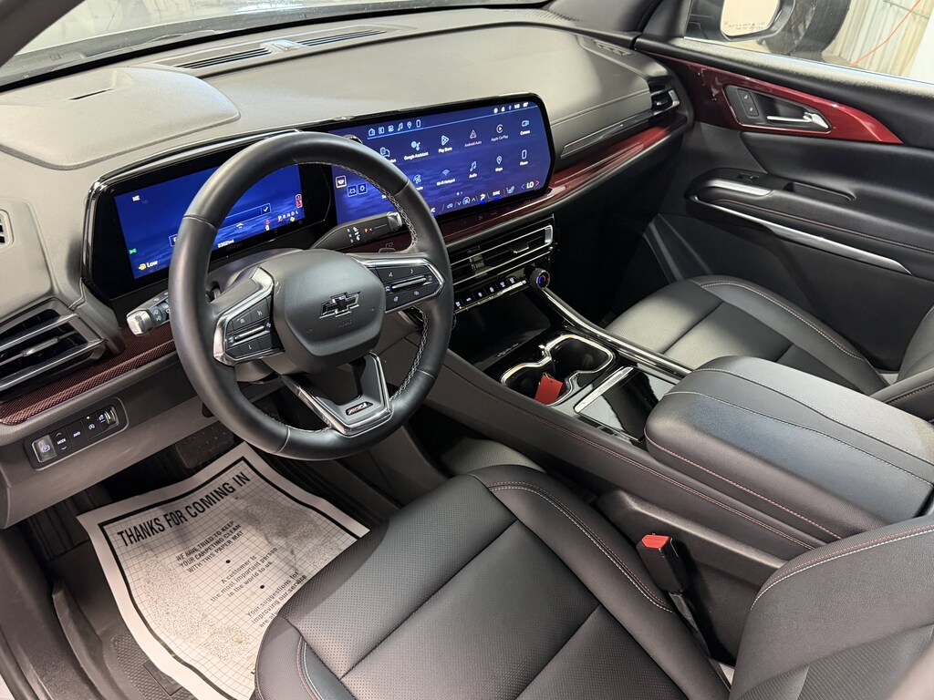 Used 2024 Chevrolet Traverse SUV