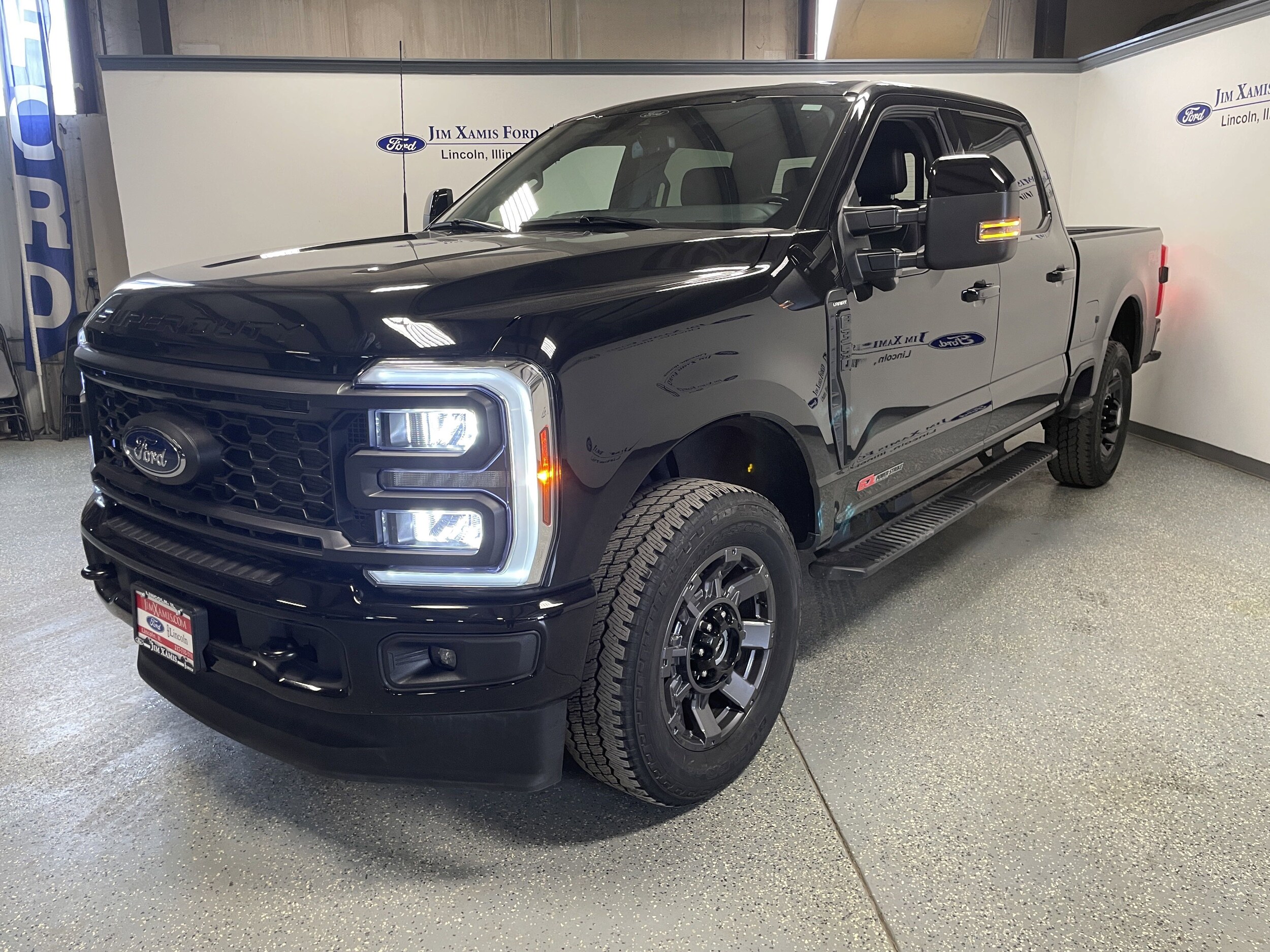 2024 Ford F-350 Lariat photo 3