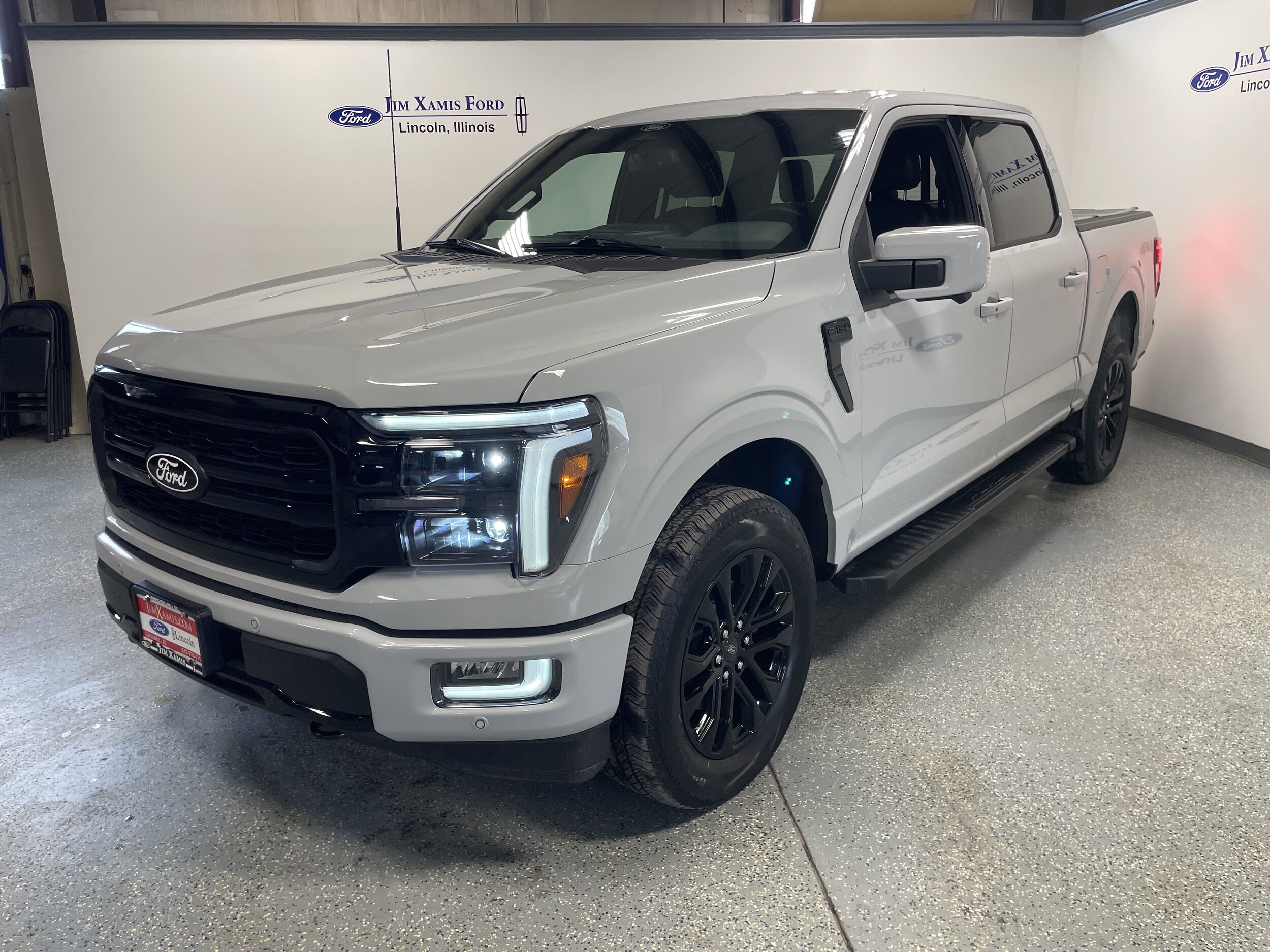 2024 Ford F-150 Lariat photo 3