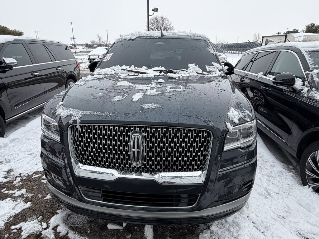 Used 2024 Lincoln Navigator SUV
