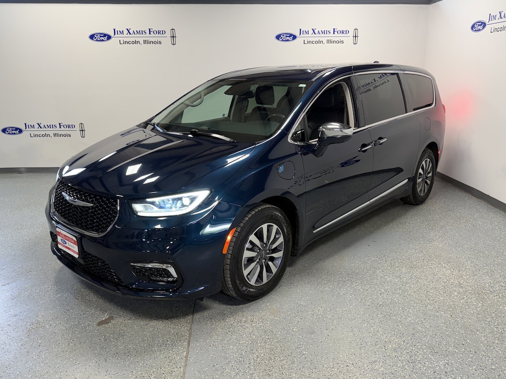 Used 2022 Chrysler Pacifica Hybrid Van Passenger Van