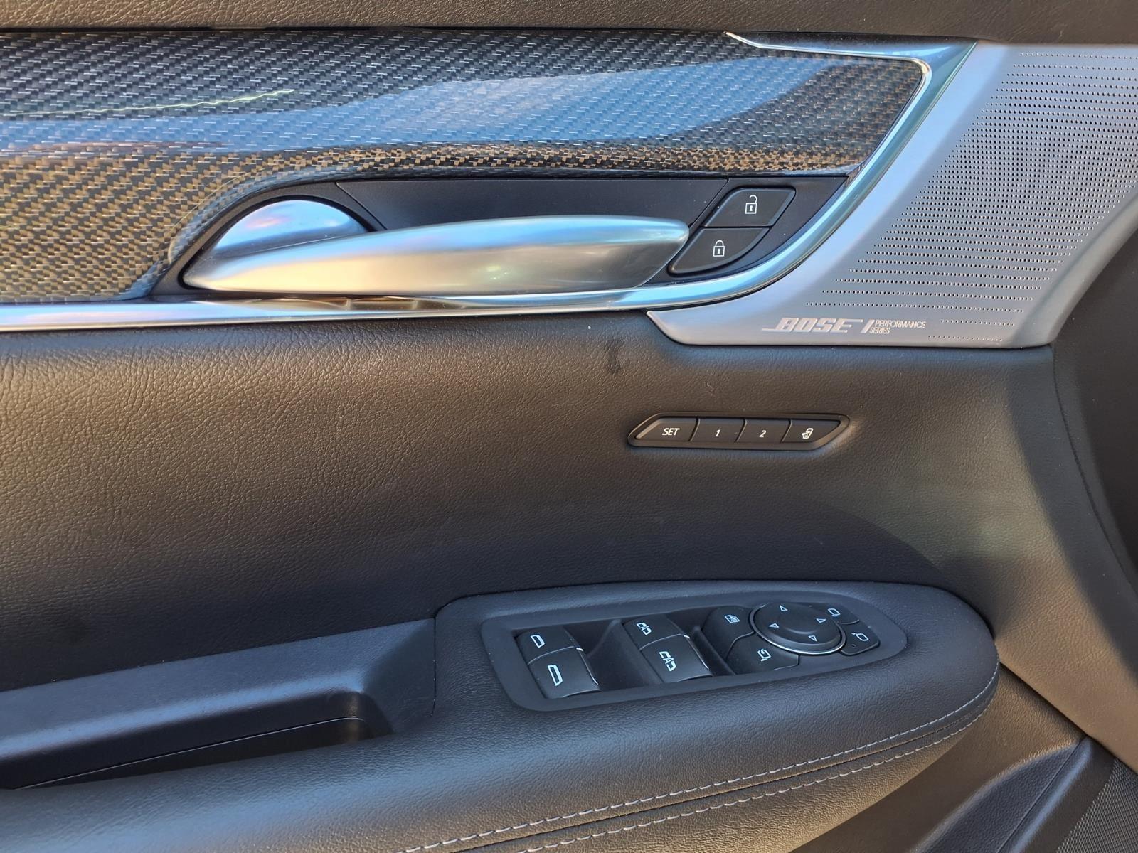 2023 Cadillac XT5 Sport - Photo 18