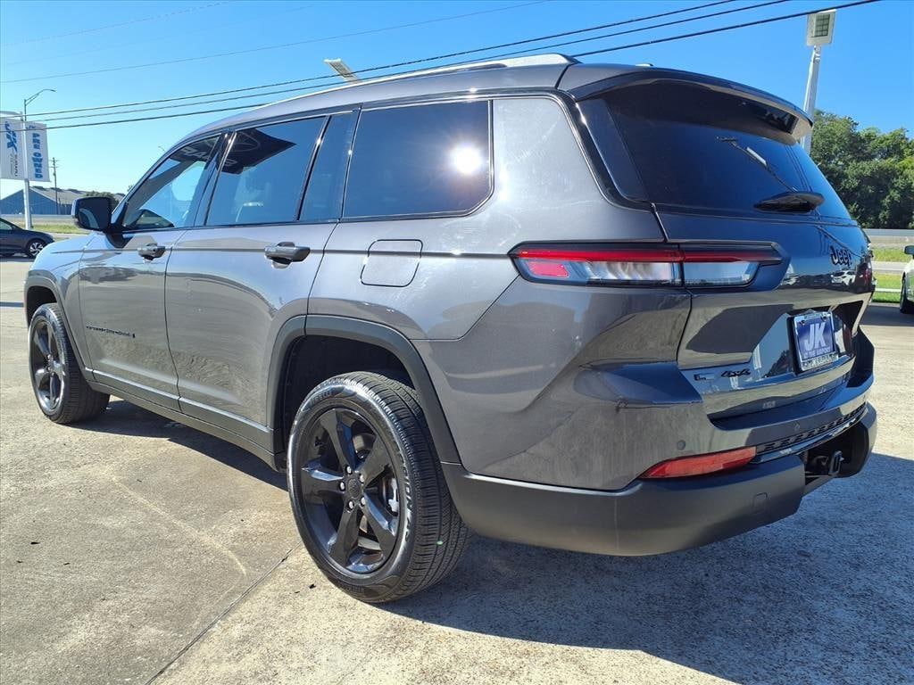 Used 2023 Jeep Grand Cherokee L Altitude SUV