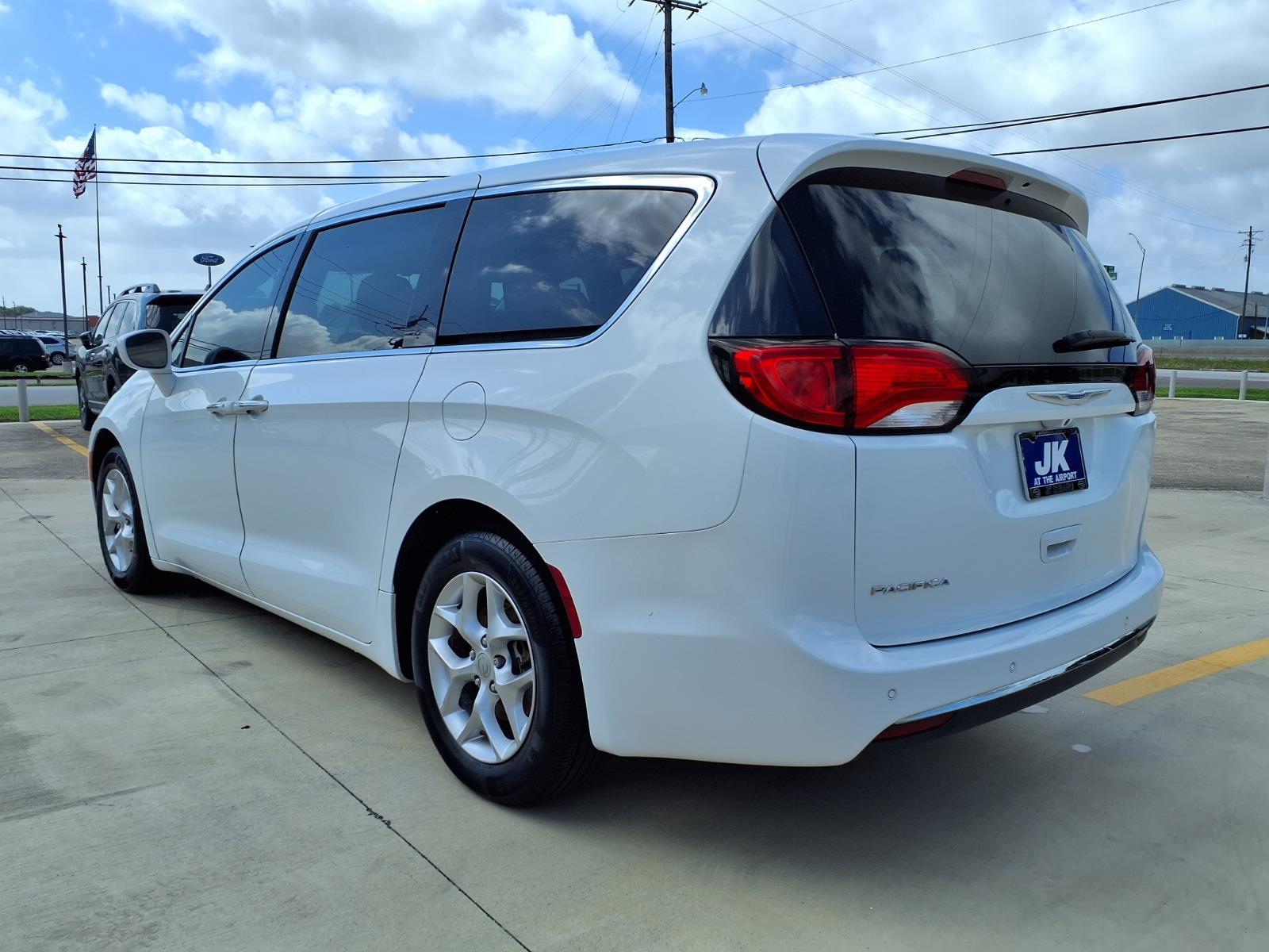 Used 2019 Chrysler Pacifica Touring Plus with VIN 2C4RC1FG8KR550838 for sale in Nederland, TX