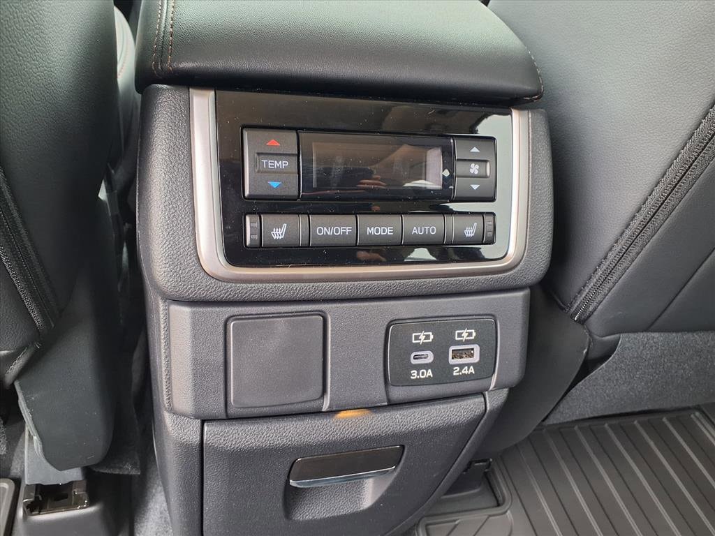 2026 Subaru Ascent Limited Bronze Edition - Photo 13