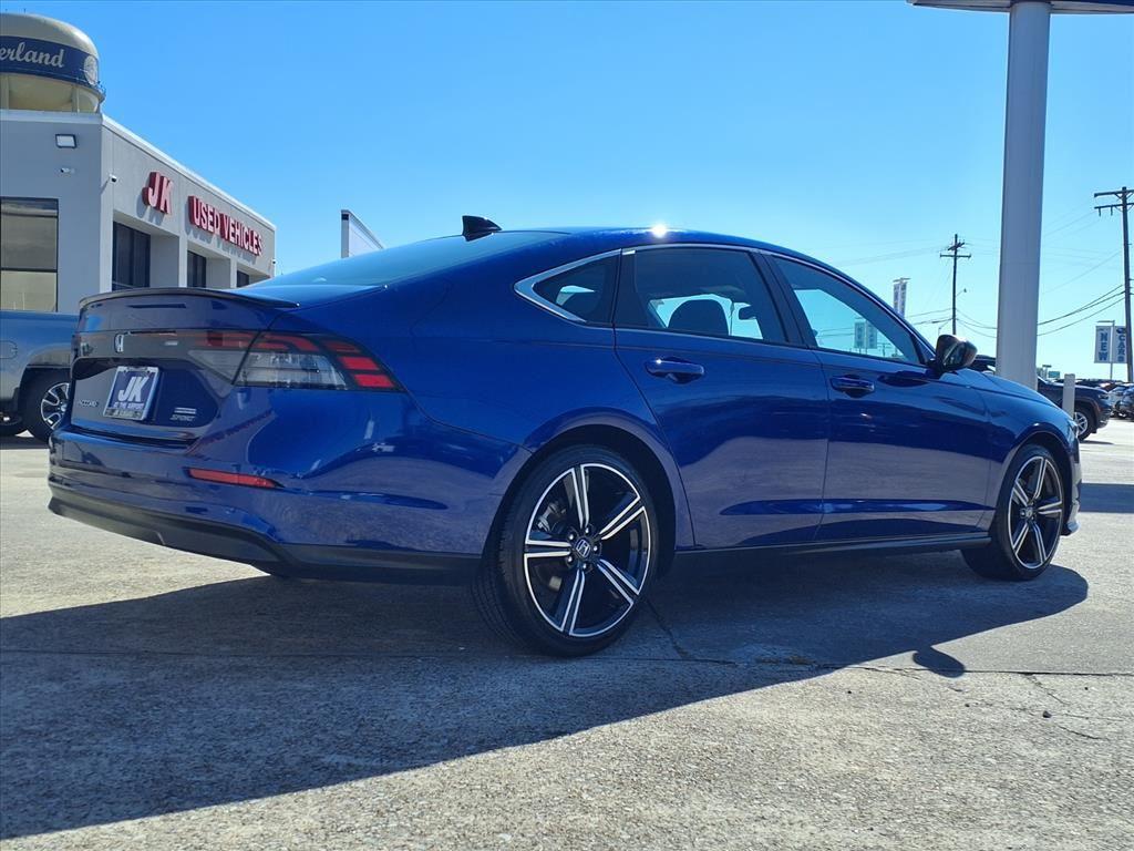 2024 Honda Accord Hybrid Sport photo 2
