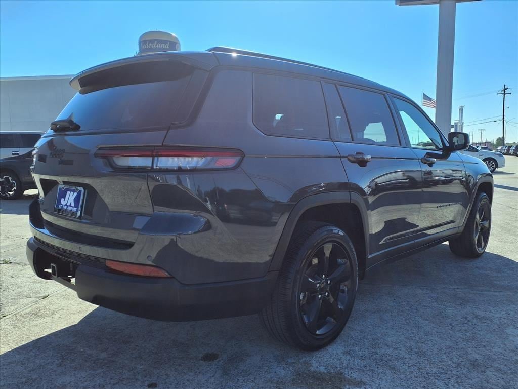 Used 2023 Jeep Grand Cherokee L Altitude SUV