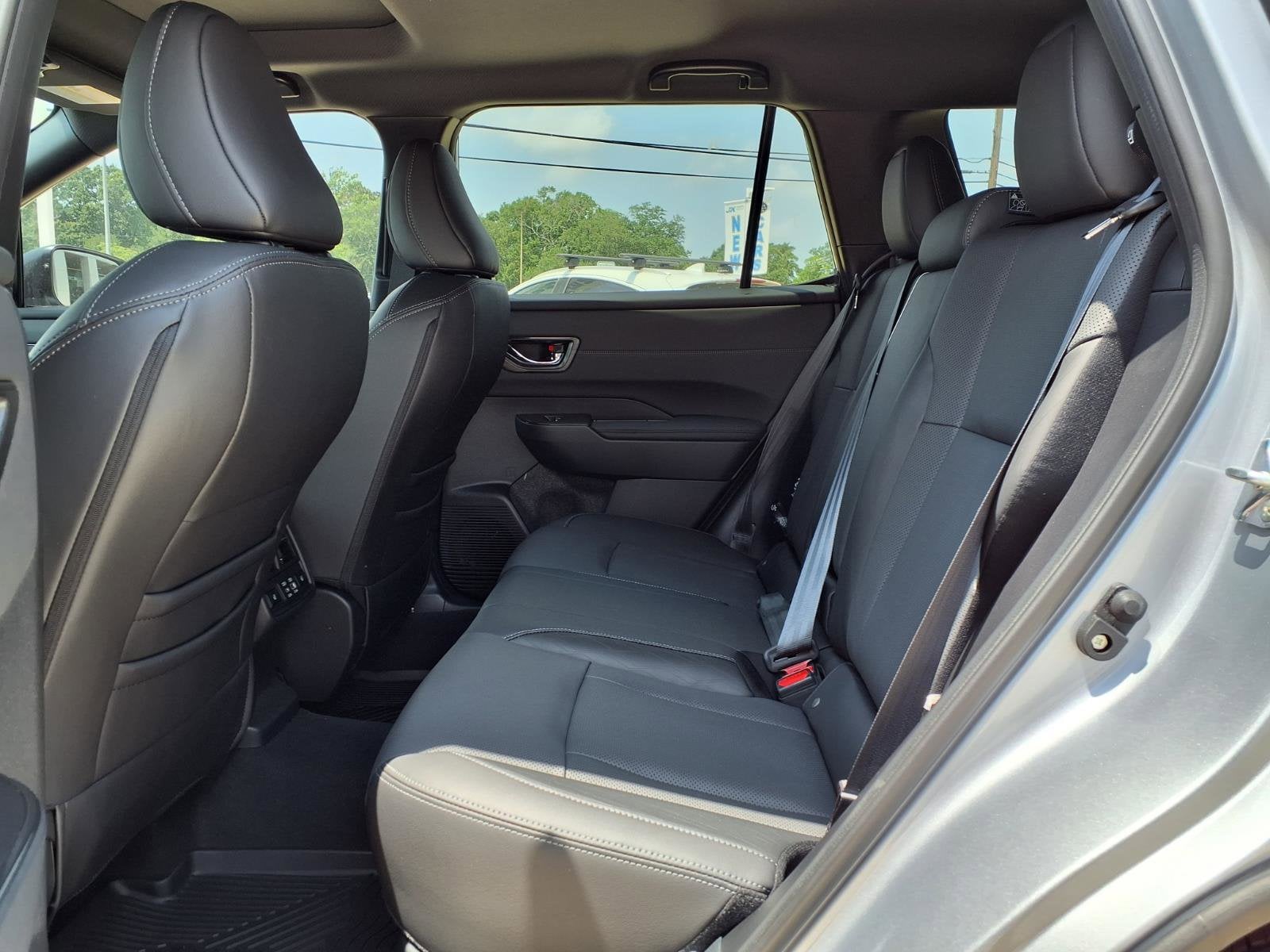 2026 Subaru Outback Touring - Photo 5
