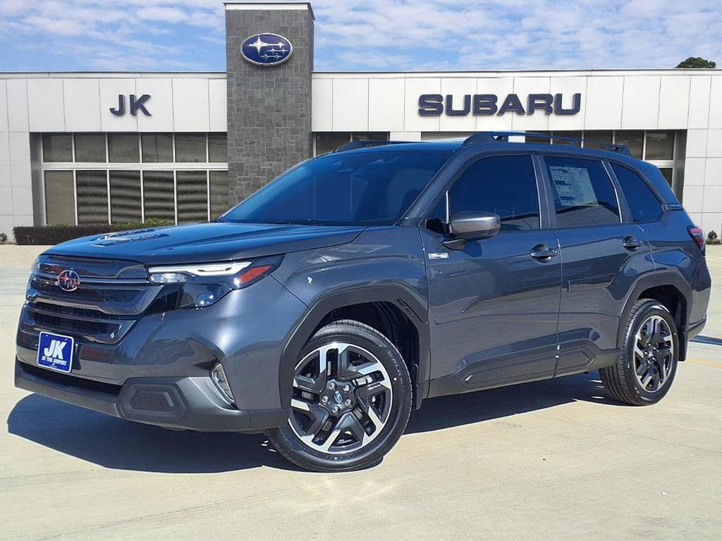 2025 Subaru Forester Premium's photo